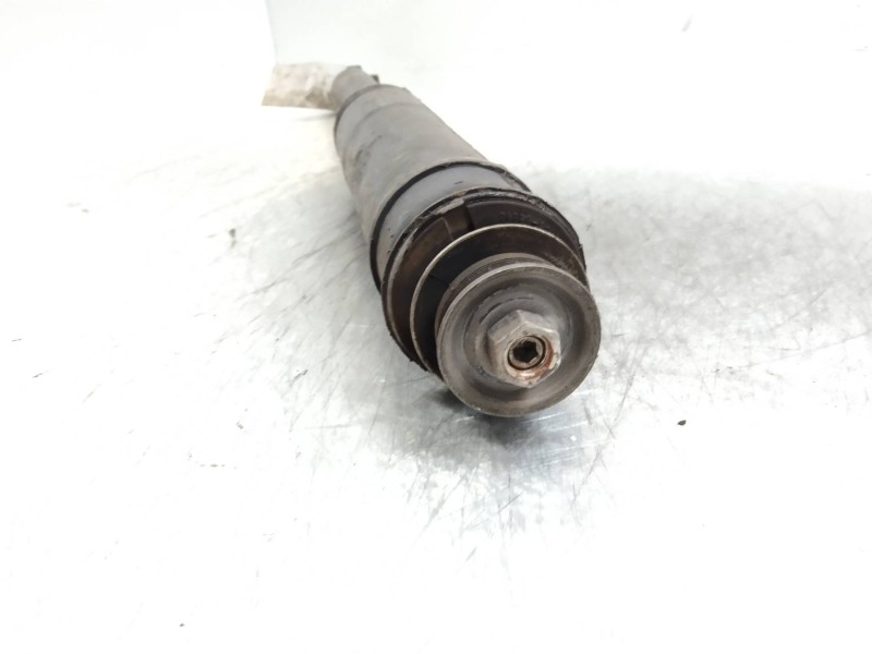 Recambio de amortiguador trasero para toyota auris 2.0 d-4d cat referencia OEM IAM   