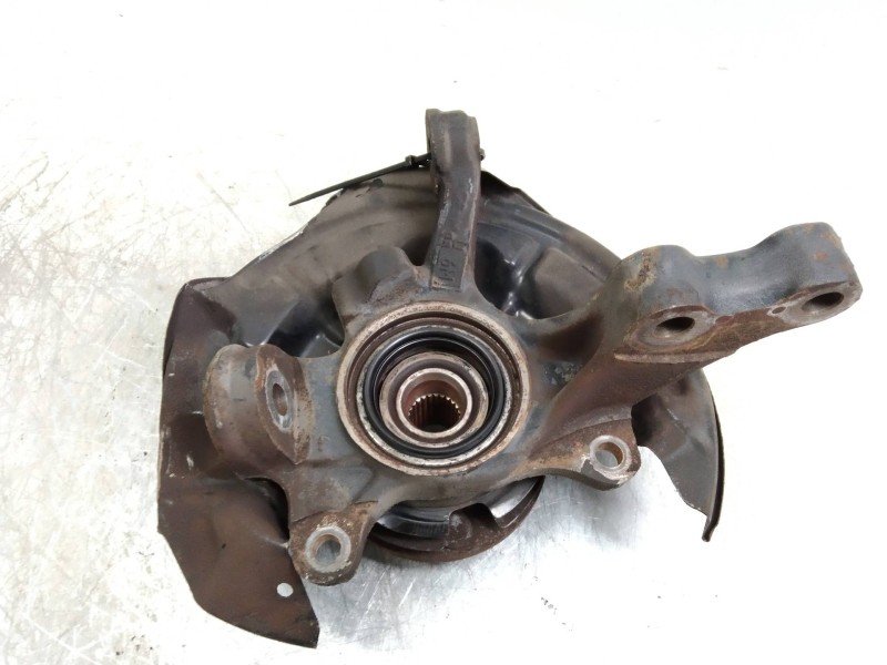 Recambio de mangueta delantera izquierda para toyota carina (t19) 1.6 xl (4-ptas.) referencia OEM IAM   