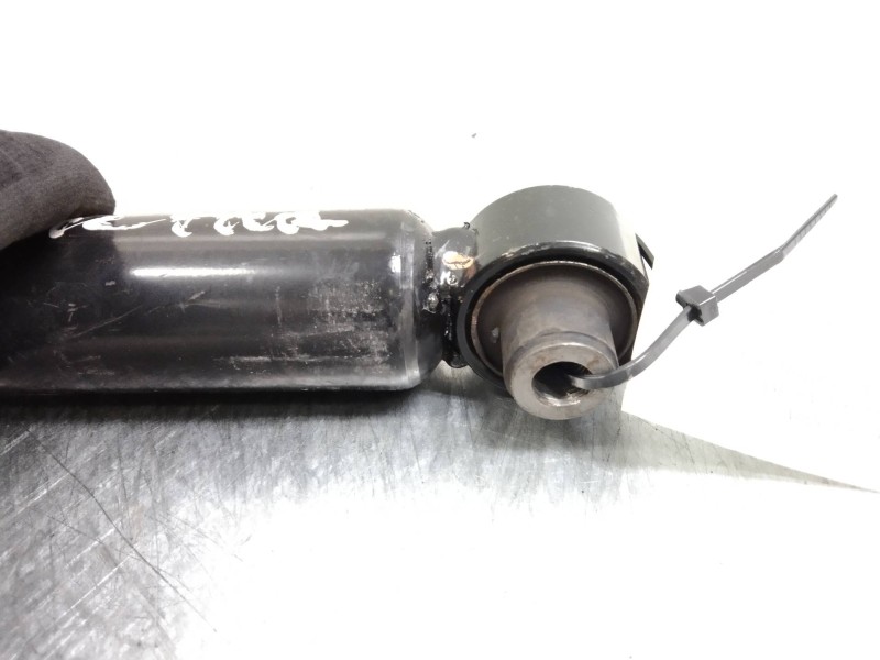 Recambio de amortiguador trasero para toyota avensis cross sport (t27) advance referencia OEM IAM   