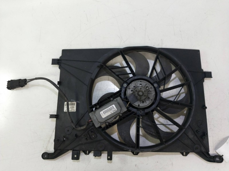 Recambio de electroventilador para volvo s80 berlina referencia OEM IAM 30645148 0130303947 