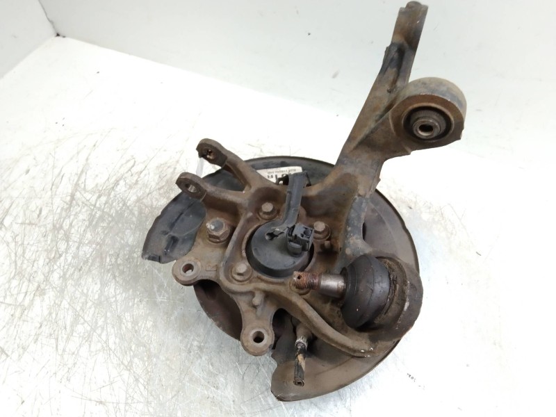 Recambio de mangueta trasera derecha para toyota avensis berlina (t25) 2.0 turbodiesel cat referencia OEM IAM   
