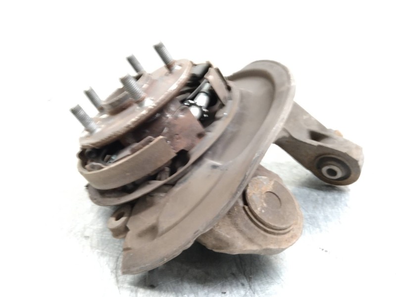 Recambio de mangueta trasera izquierda para toyota avensis berlina (t25) 2.0 turbodiesel cat referencia OEM IAM   