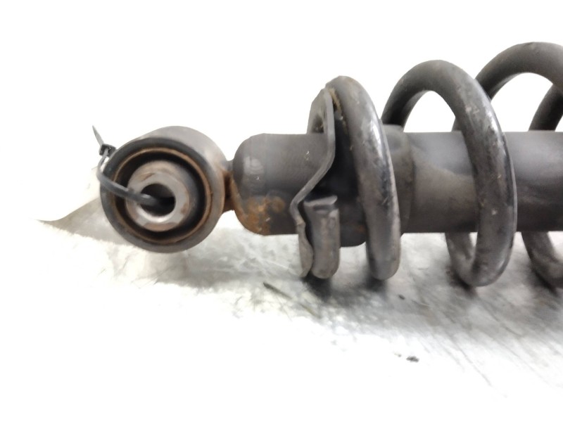 Recambio de amortiguador trasero para toyota avensis berlina (t25) 2.4 16v cat referencia OEM IAM   