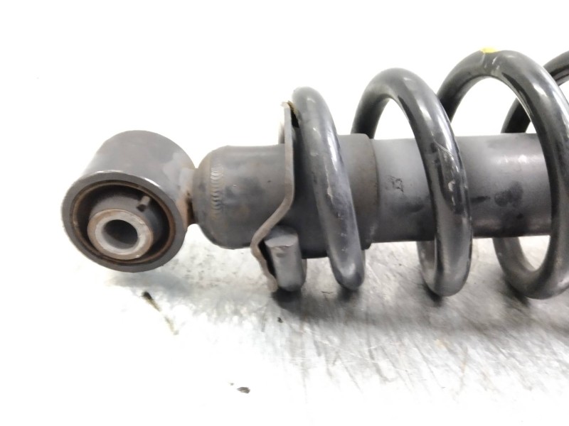 Recambio de amortiguador trasero para toyota avensis berlina (t25) 2.0 executive berlina (5-ptas.) referencia OEM IAM   