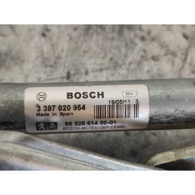 Recambio de motor limpia delantero para citroen berlingo station wagon xtr plus referencia OEM IAM 0390241621 3397020954 9682861