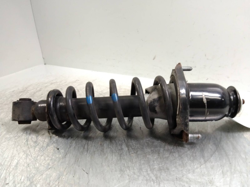 Recambio de amortiguador trasero para toyota avensis berlina (t25) referencia OEM IAM   