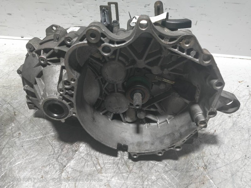 Recambio de caja cambios para volvo v70 familiar 2.5 turbodiesel referencia OEM IAM P1208916 T121096 M56L2