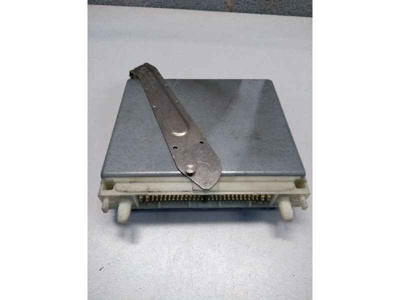 Recambio de centralita motor uce para volvo v70 familiar 2.5 turbodiesel referencia OEM IAM 0281001802 P09183993 1T28S3499 KN2