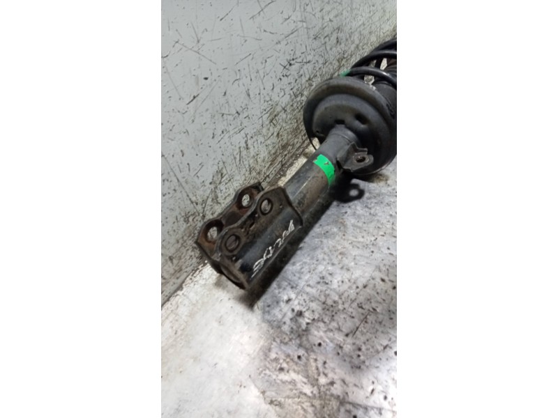 Recambio de amortiguador delantero derecho para toyota yaris (ksp9/scp9/nlp9) básico referencia OEM IAM   