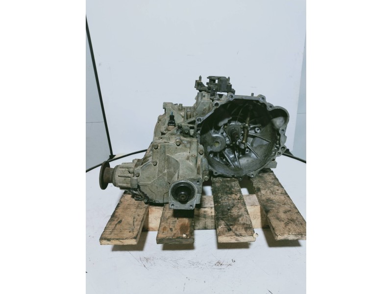 Recambio de caja cambios para hyundai santa fe (sm) 2.4 cat referencia OEM IAM Y020904438  