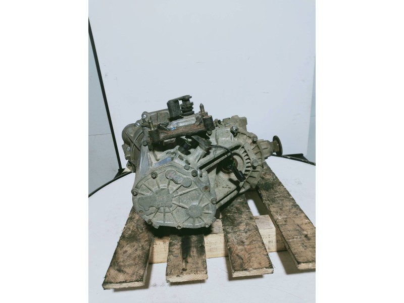 Recambio de caja cambios para hyundai santa fe (sm) 2.4 cat referencia OEM IAM Y020904438  