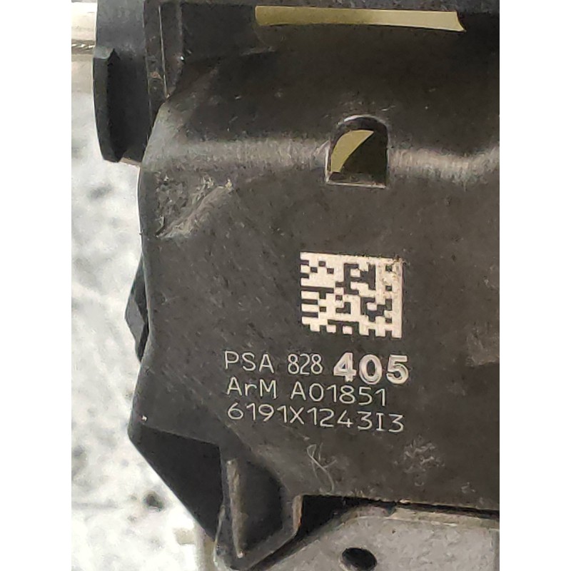 Recambio de motor cierre centralizado delantero derecho para citroen berlingo station wagon xtr plus referencia OEM IAM 828405  