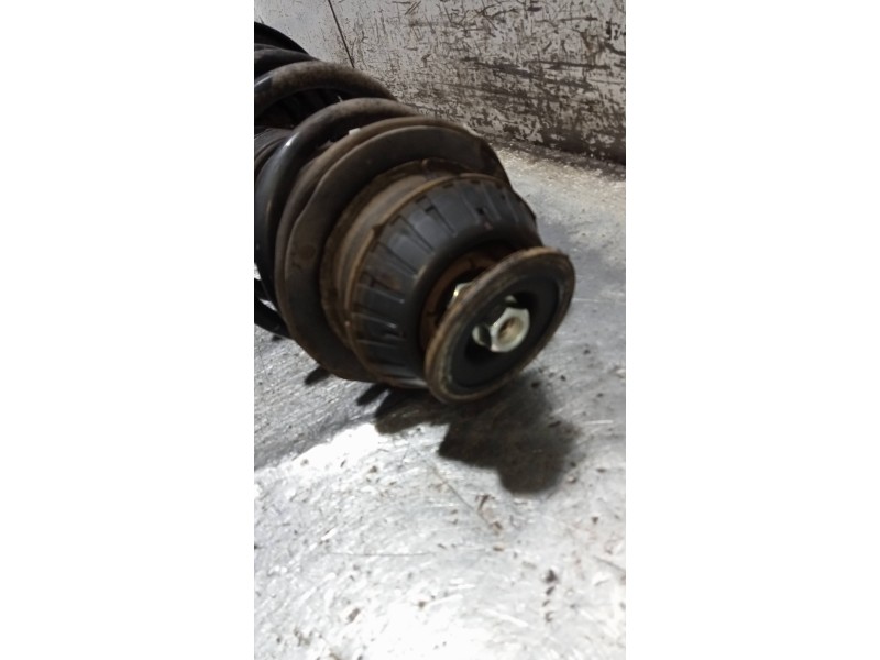 Recambio de amortiguador delantero izquierdo para toyota yaris (ksp9/scp9/nlp9) básico referencia OEM IAM   