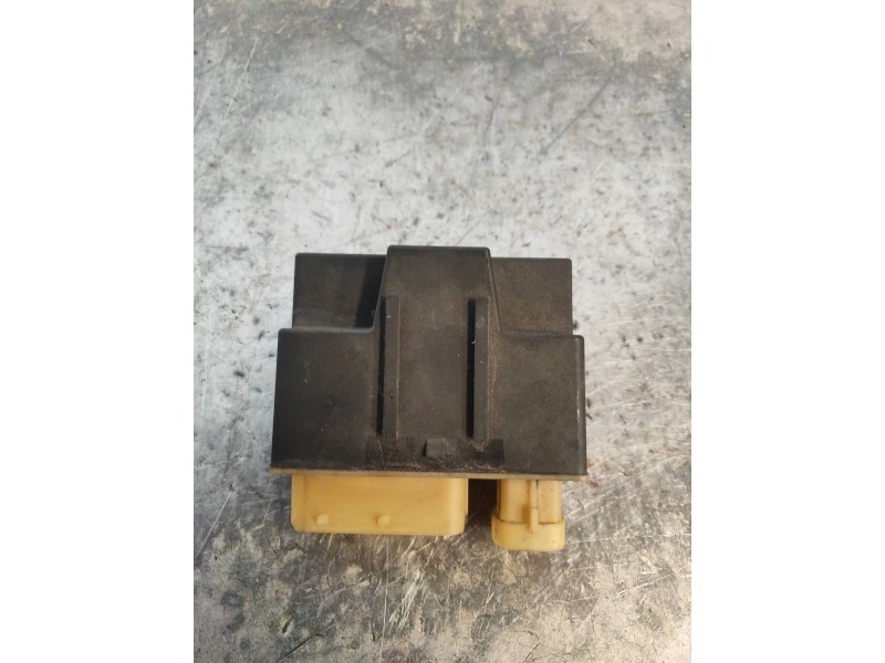 Recambio de rele para citroen berlingo station wagon xtr plus referencia OEM IAM 9652021180  
