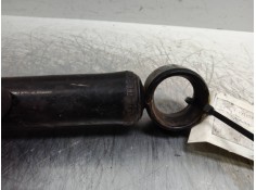 Recambio de amortiguador trasero para toyota hilux 2.4 referencia OEM IAM    2