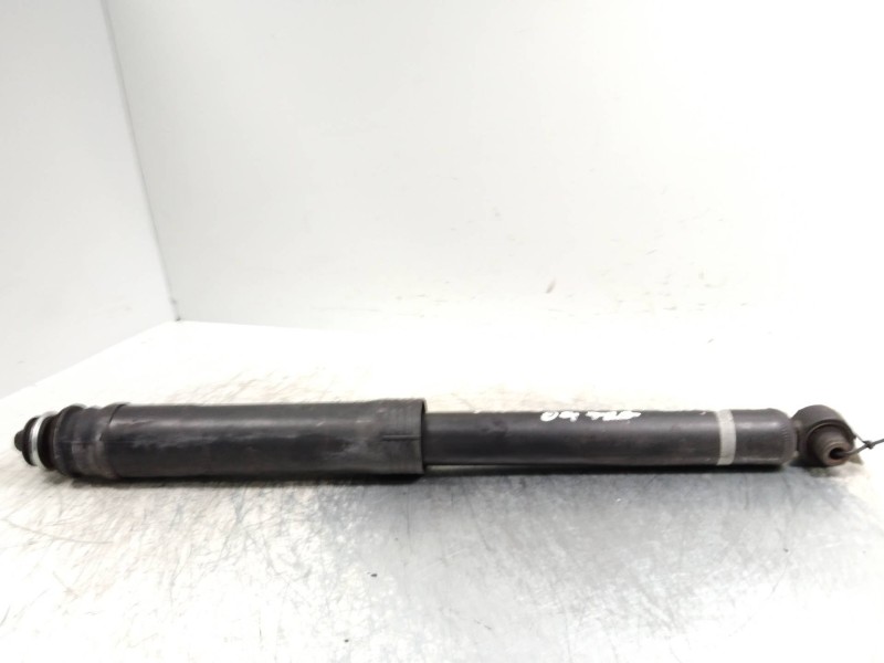 Recambio de amortiguador trasero para toyota prius (nhw30) referencia OEM IAM   