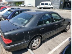 mercedes clase e (w210) berlina del año 1998 2