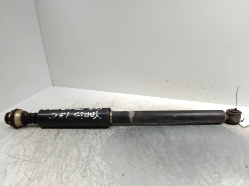 Recambio de amortiguador trasero para toyota yaris (ncp1/nlp1/scp1) 1.3 cat referencia OEM IAM   