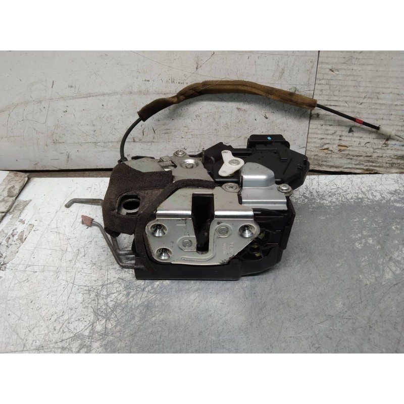 Recambio de motor cierre centralizado delantero izquierdo para mazda 5 berl. (cr) 2.0 crtd active+ (105kw) referencia OEM IAM   