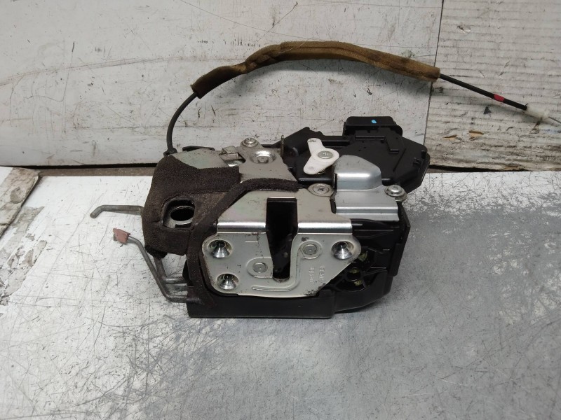 Recambio de motor cierre centralizado delantero izquierdo para mazda 5 berl. (cr) 2.0 crtd active+ (105kw) referencia OEM IAM   