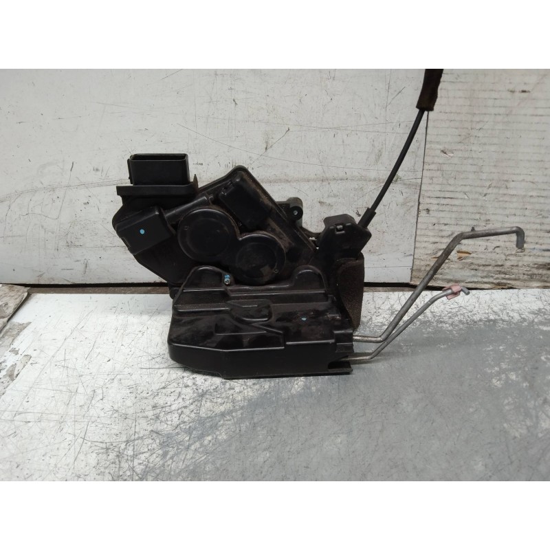 Recambio de motor cierre centralizado delantero izquierdo para mazda 5 berl. (cr) 2.0 crtd active+ (105kw) referencia OEM IAM   