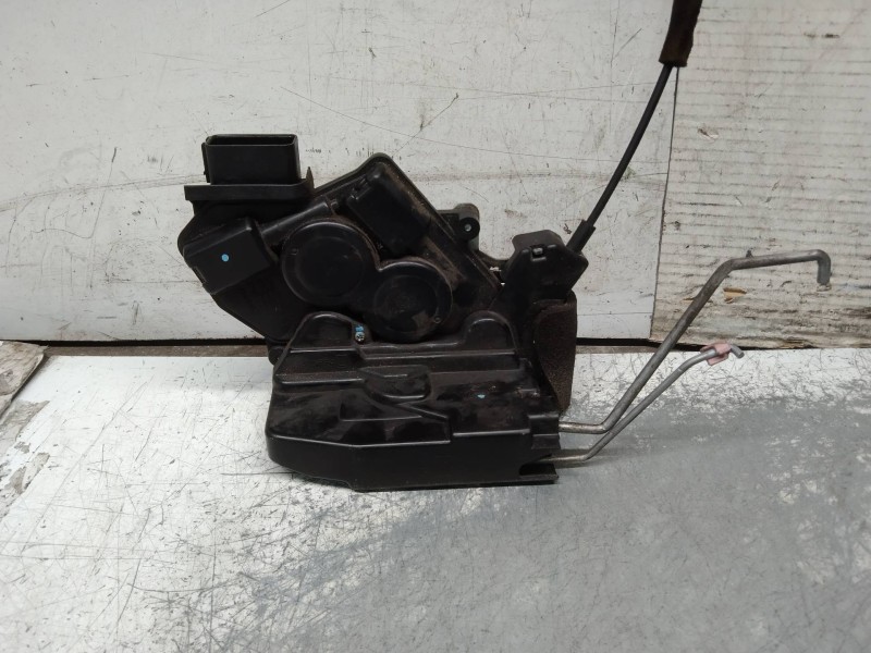 Recambio de motor cierre centralizado delantero izquierdo para mazda 5 berl. (cr) 2.0 crtd active+ (105kw) referencia OEM IAM   