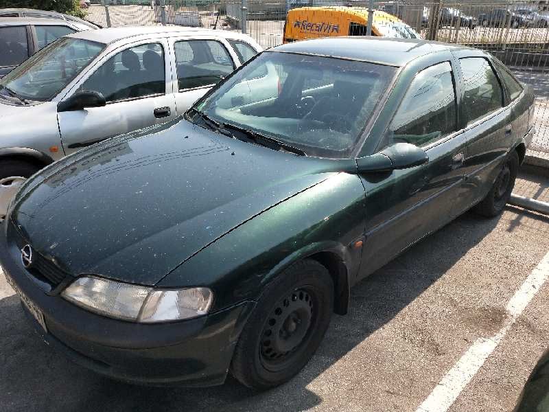 opel vectra b berlina del año 1998