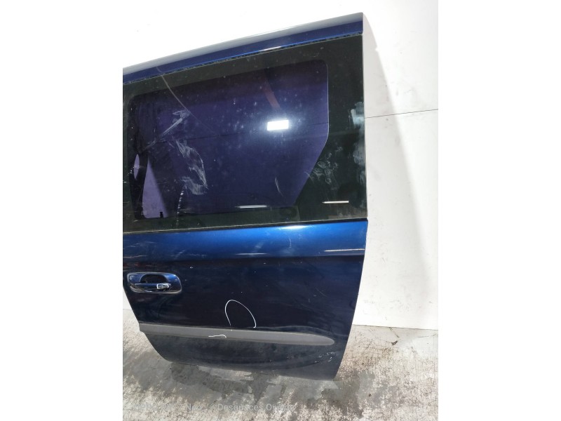 Recambio de puerta lateral corredera izquierda para chrysler voyager (rg) 2.4 lx (i) referencia OEM IAM   5P