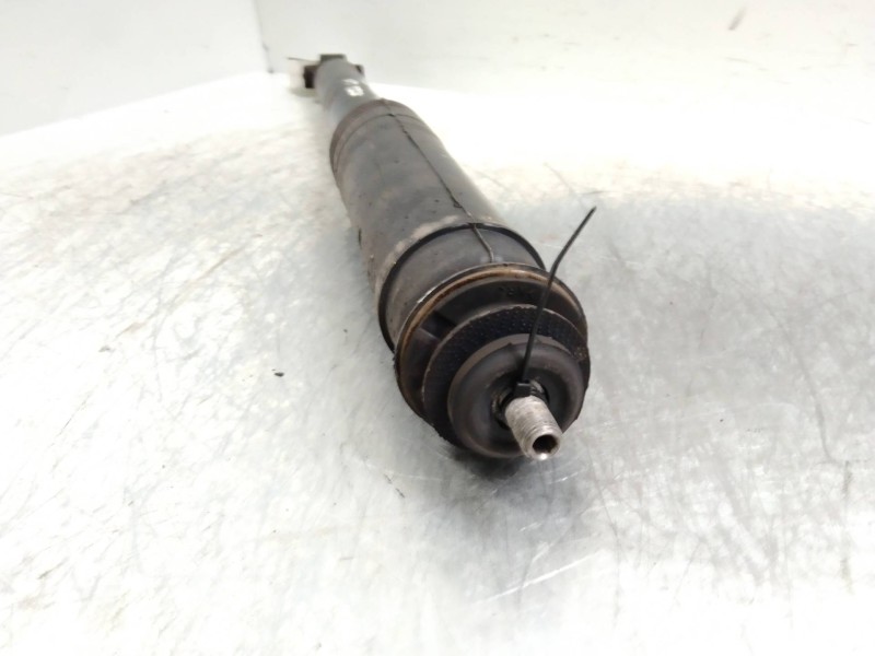 Recambio de amortiguador trasero para toyota verso active referencia OEM IAM   