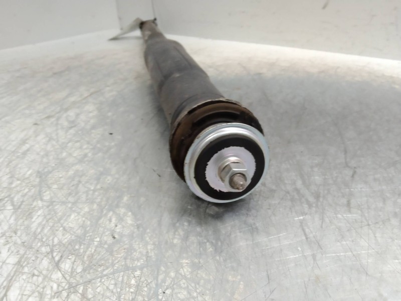 Recambio de amortiguador trasero para toyota yaris connect referencia OEM IAM   