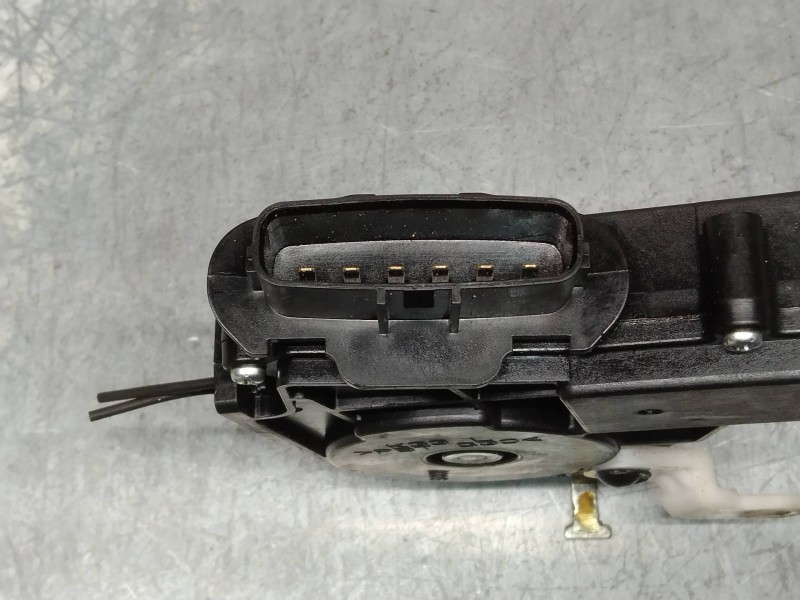 Recambio de motor cierre centralizado trasero izquierdo para mazda 5 berl. (cr) 2.0 crtd active+ (105kw) referencia OEM IAM   5P