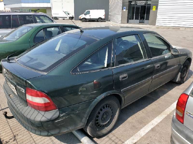 opel vectra b berlina del año 1998