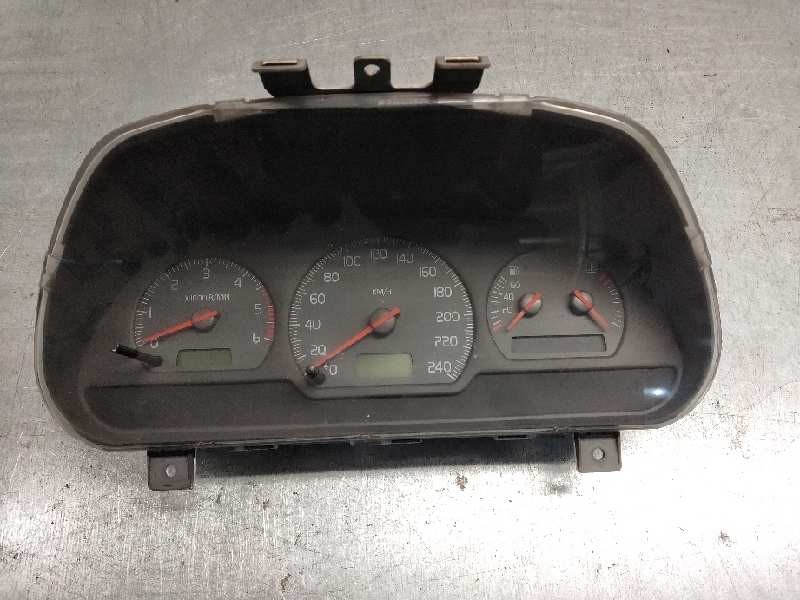 Recambio de cuadro instrumentos para volvo v40 familiar 1.9 diesel referencia OEM IAM 30887692B OP0244013 