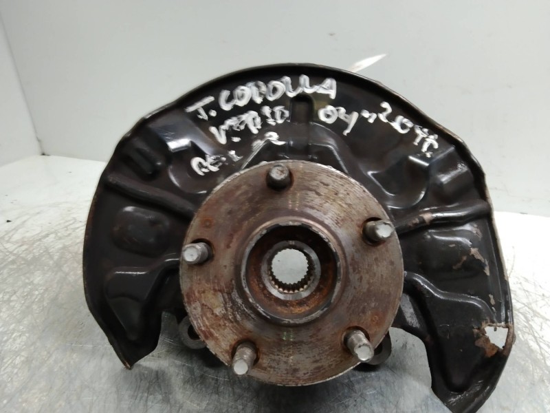 Recambio de mangueta delantera izquierda para toyota corolla verso (r1) 2.0 turbodiesel cat referencia OEM IAM   