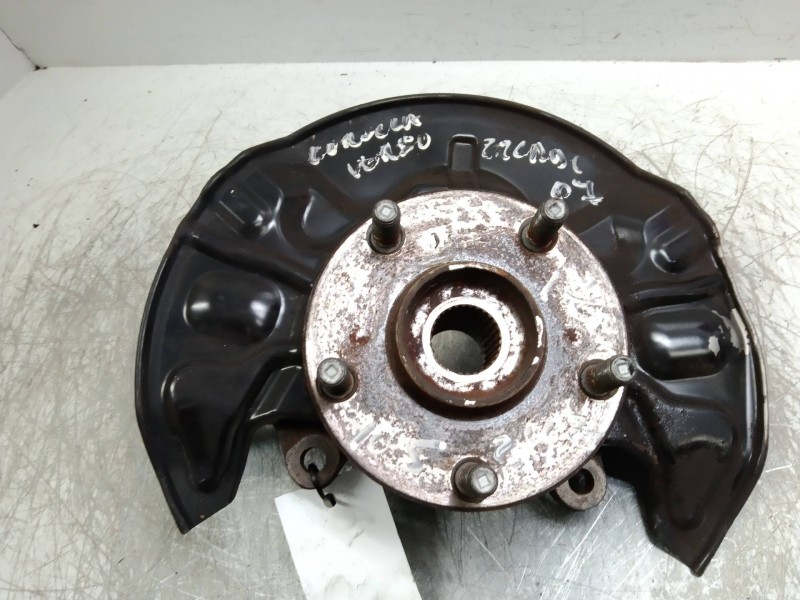 Recambio de mangueta delantera izquierda para toyota corolla verso (r1) 2.2 d-4d luna referencia OEM IAM   