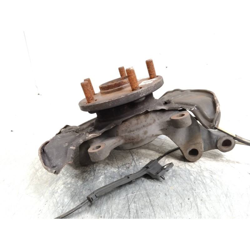 Recambio de mangueta delantera derecha para toyota corolla verso (r1) 2.2 turbodiesel cat referencia OEM IAM   