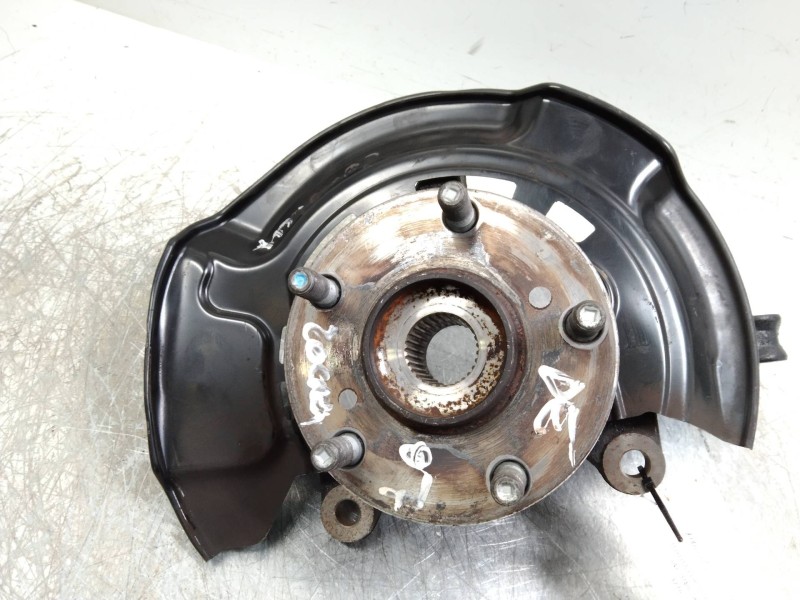Recambio de mangueta delantera derecha para toyota corolla (e15) 2.0 turbodiesel cat referencia OEM IAM   