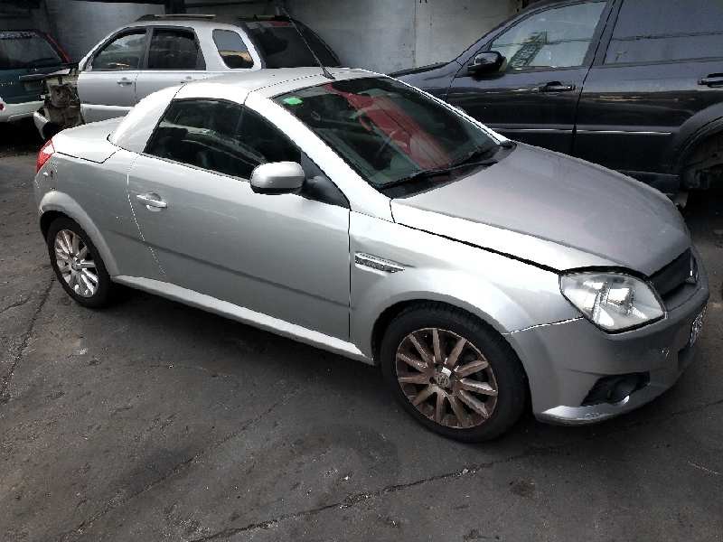 opel tigra twin top del año 2004