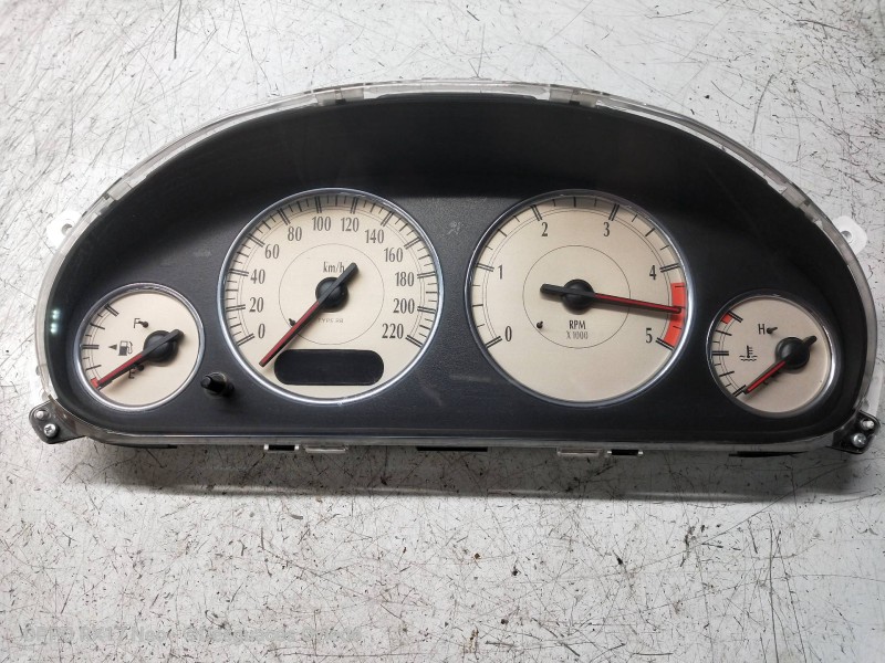 Recambio de cuadro instrumentos para chrysler voyager (rg) 2.5 crd grand voyager limited referencia OEM IAM TN1575109394 P050825