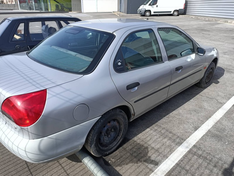 ford mondeo berlina (gd) del año 1997