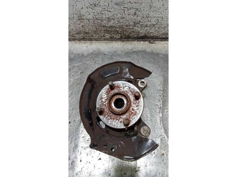 Recambio de mangueta delantera derecha para toyota yaris (ksp9/scp9/nlp9) básico referencia OEM IAM   