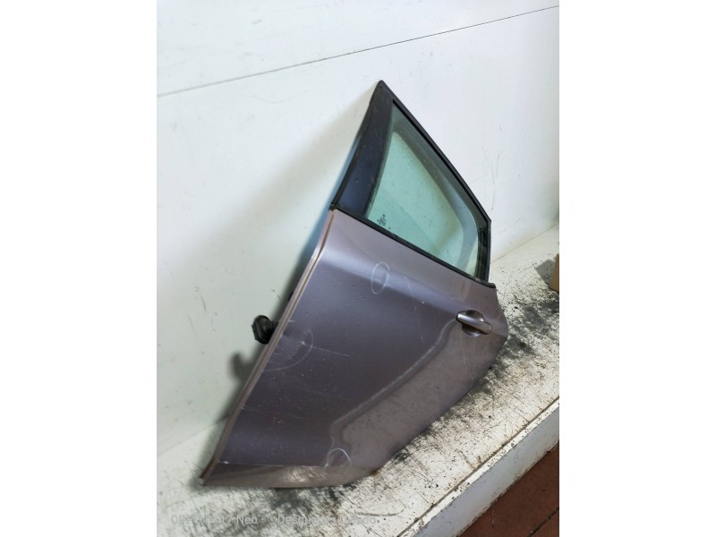 Recambio de puerta trasera izquierda para peugeot 208 active referencia OEM IAM   5P