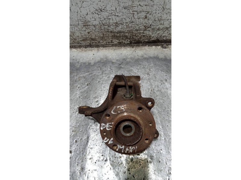 Recambio de mangueta delantera derecha para citroen c3 hdi 70 collection referencia OEM IAM   