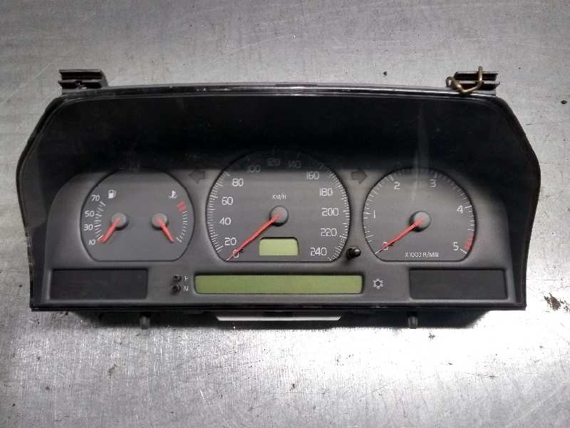 Recambio de cuadro instrumentos para volvo v70 familiar 2.5 turbodiesel referencia OEM IAM 9168386 69794700T 