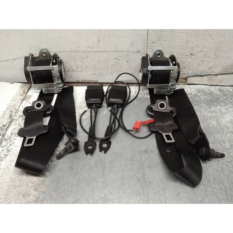 Recambio de juego cinturones delantero para mercedes clase a (w169) a 150 a-edition (169.031) referencia OEM IAM   5P