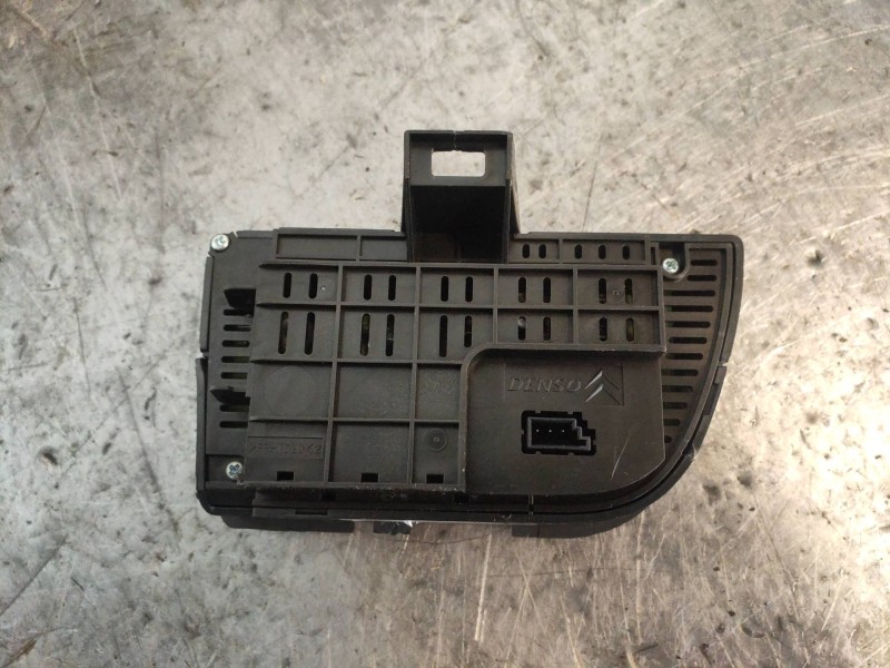 Recambio de mando calefaccion / aire acondicionado para citroen c4 grand picasso business referencia OEM IAM 9650868877 A8300760
