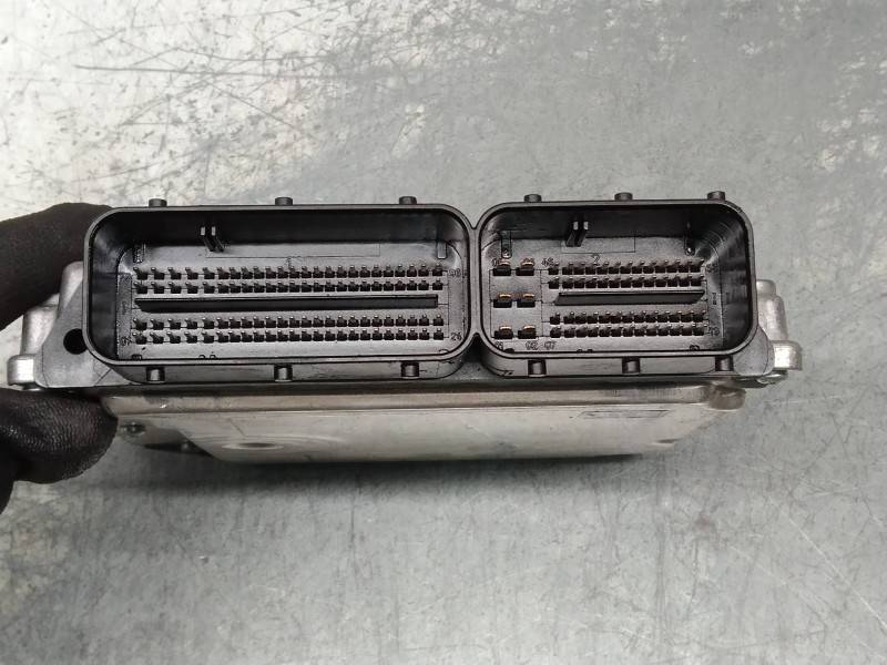 Recambio de centralita motor uce para bmw x3 (e83) 2.0d referencia OEM IAM 0281013924 DDE7809999 