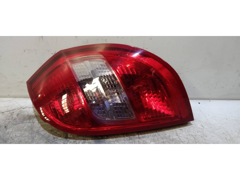 Recambio de piloto trasero derecho para mercedes clase a (w169) a 150 a-edition (169.031) referencia OEM IAM 89503761 A169820286