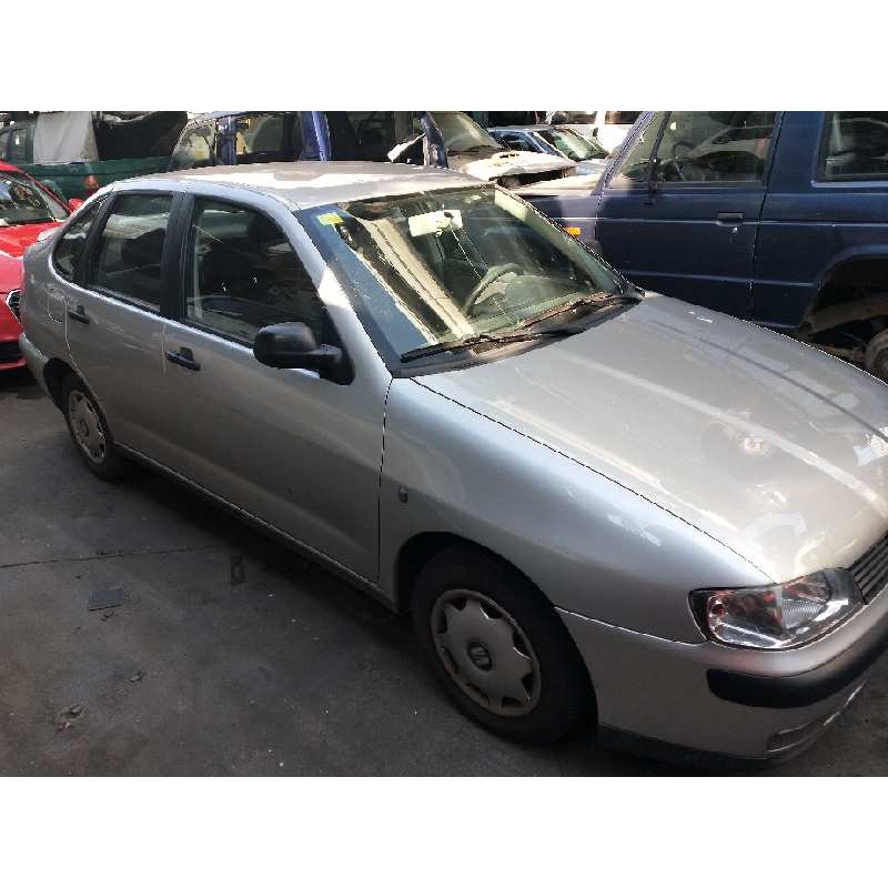 seat cordoba berlina (6k2) del año 2000