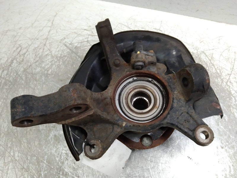 Recambio de mangueta delantera derecha para toyota picnic (m10) 2.2 turbodiesel referencia OEM IAM   